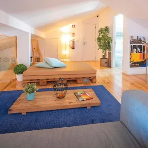 https://we-love-f-tourists.hotels-lisbon-portugal.com