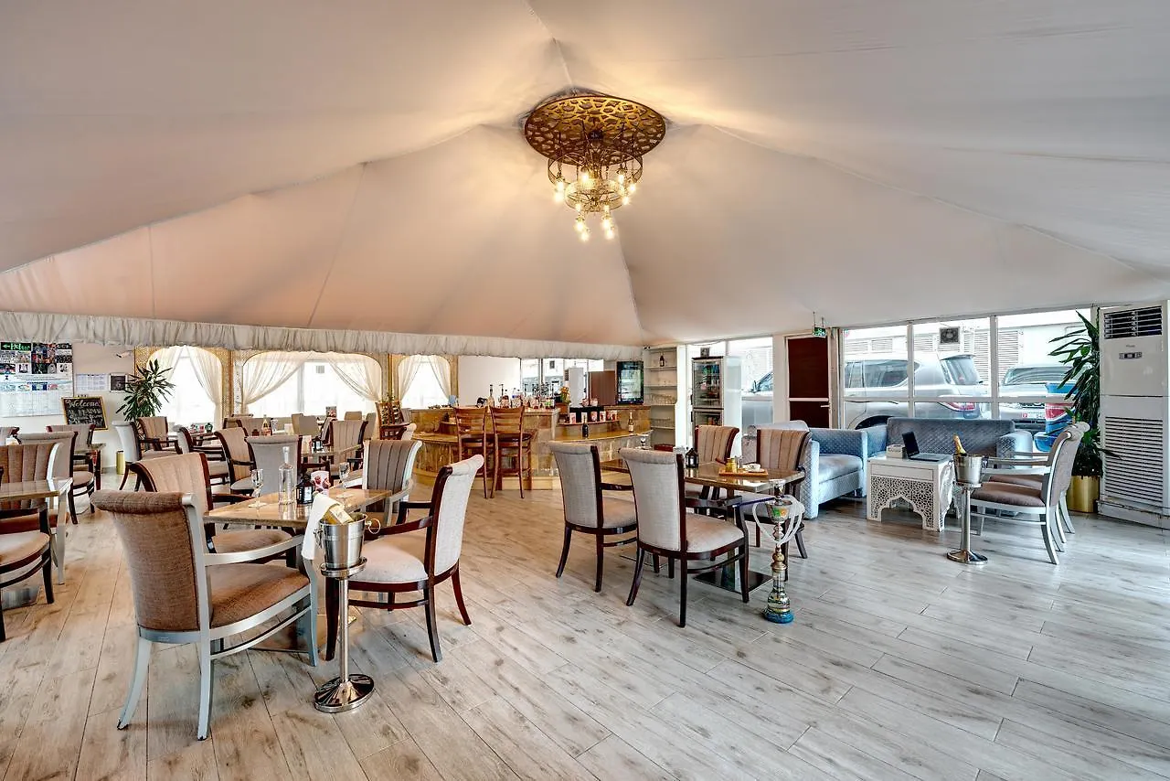 Residence Inn By Marriott Sheikh Zayed Road, Dubaj 4*,